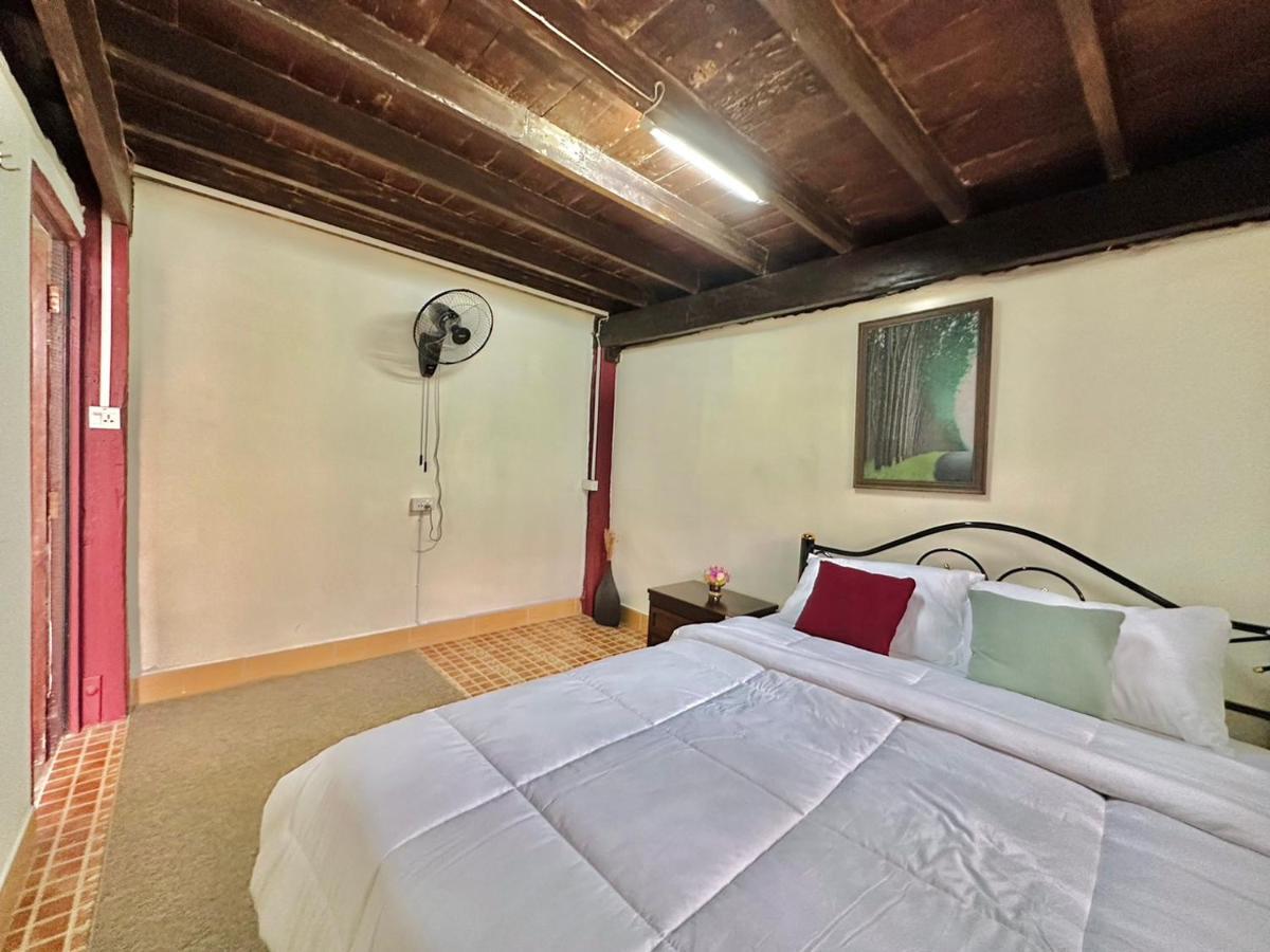 Хостел Cozy Nest Cnx Чіангмай Екстер'єр фото